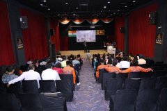 thumbs_3E6A0172